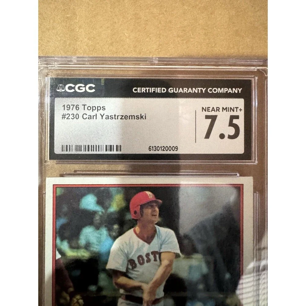 1976 Topps - Carl Yastrzemski #230 CGC Graded 7.5 Near Mint
